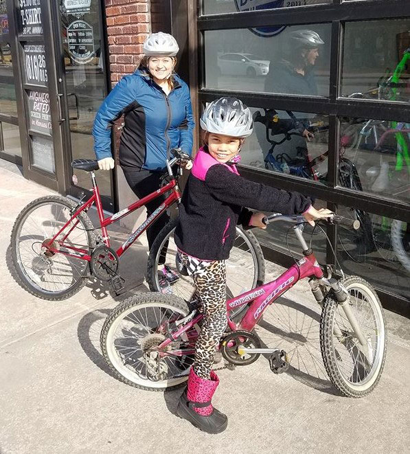 Family gets bikes