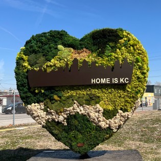RideKC to the Parade Of Hearts through June 10
