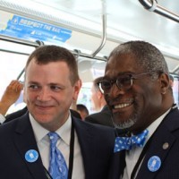 Mayor Sly James receives Champion of Transit Award